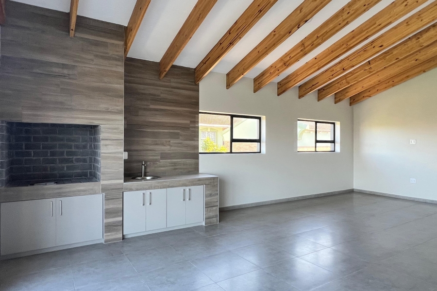 3 Bedroom Property for Sale in Wavecrest Eastern Cape